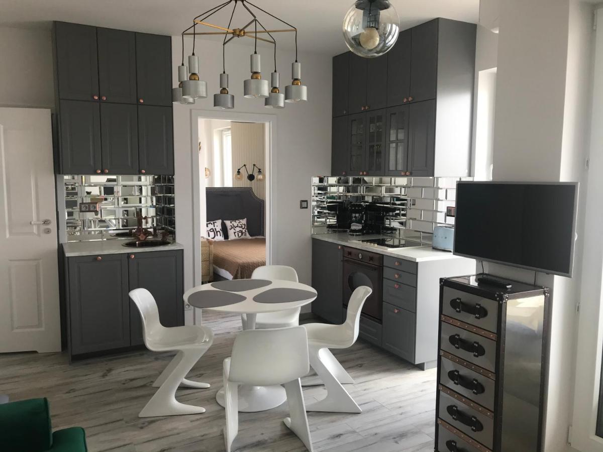 Luxury Wola Apartament ワルシャワ エクステリア 写真